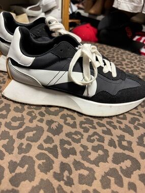 Steve Madden Black and White Retro Runner Sneakers